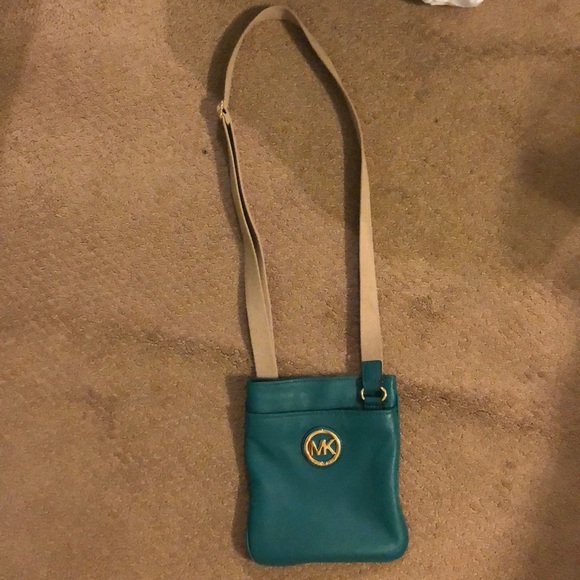 Michael Kors purse - Picture 4 of 5